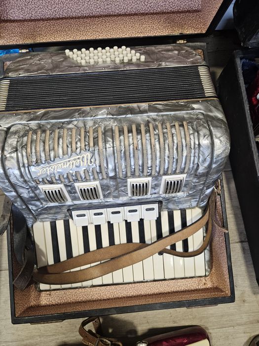 Акордеони  велтмайстер