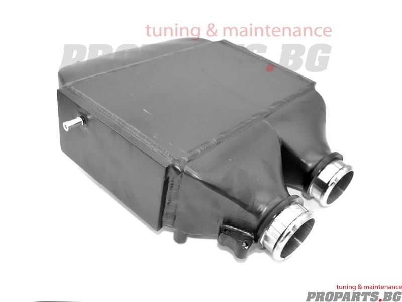 Kулер за BMW F80 F82 F83 F87 M3 M4 M2