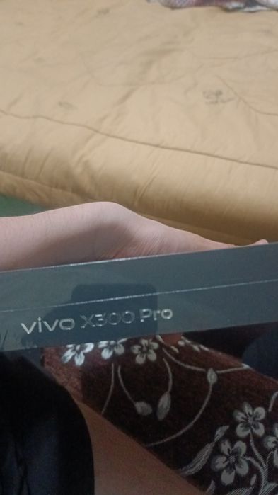 Продам Vivo X300 Pro новый не вскрытый,торг уместен