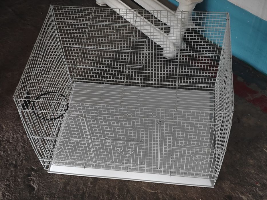 Продам клетку для попугая, большая