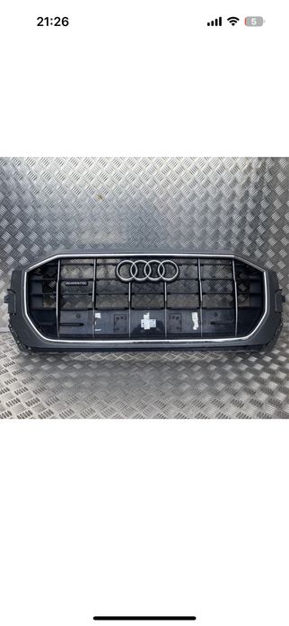 Audi Q8 4M s line ОЕМ предна решетка