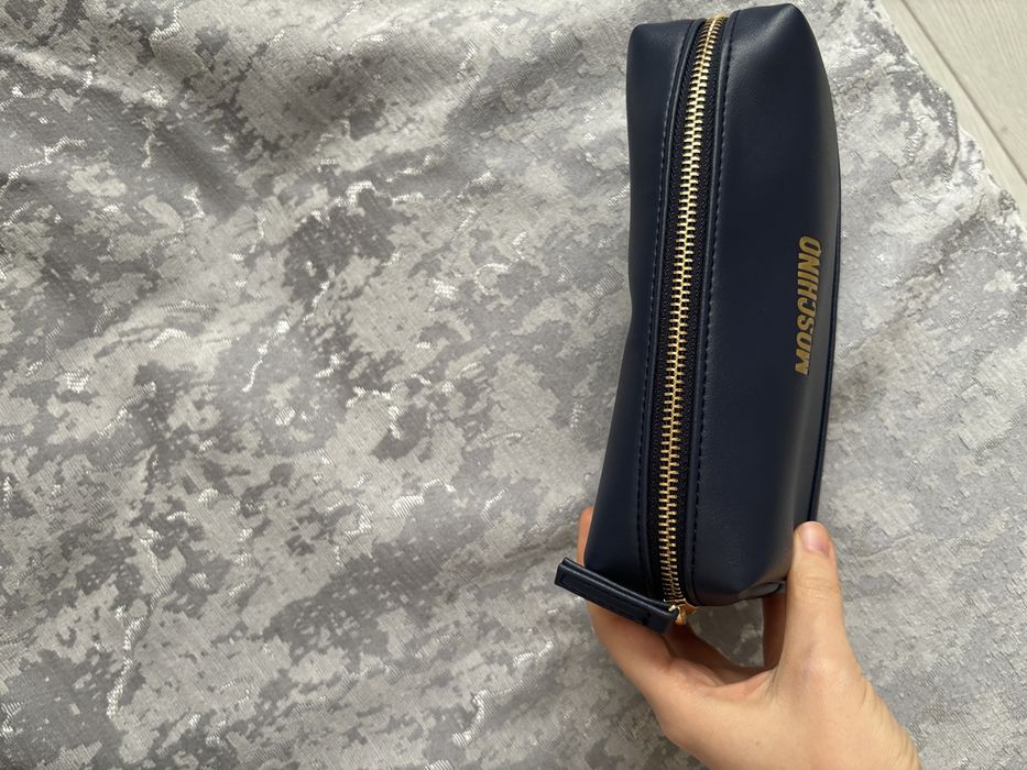 Косметичка MOSCHINO оригинал новая