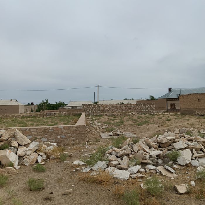 Srochni uchastka sotiladi