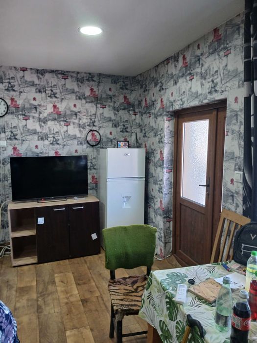 Продавам къща в село Гиген тел.за връзка 0899934142,0896418272