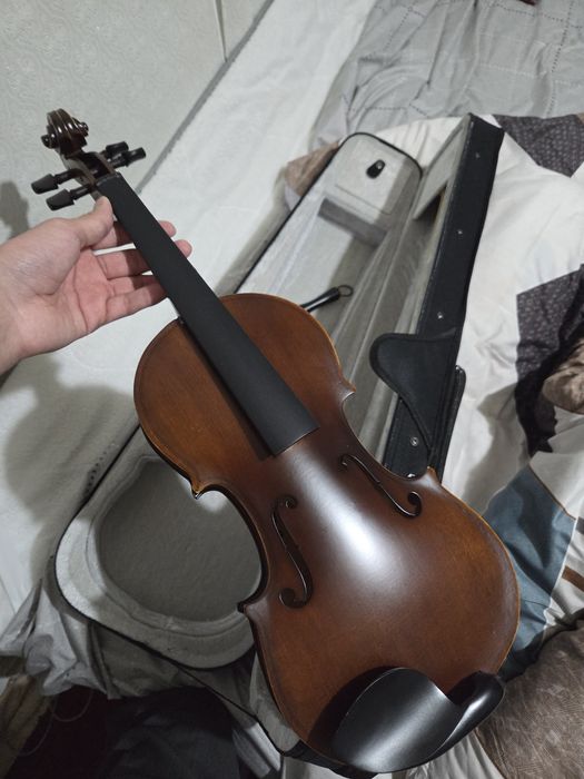 Скрипка из дерева