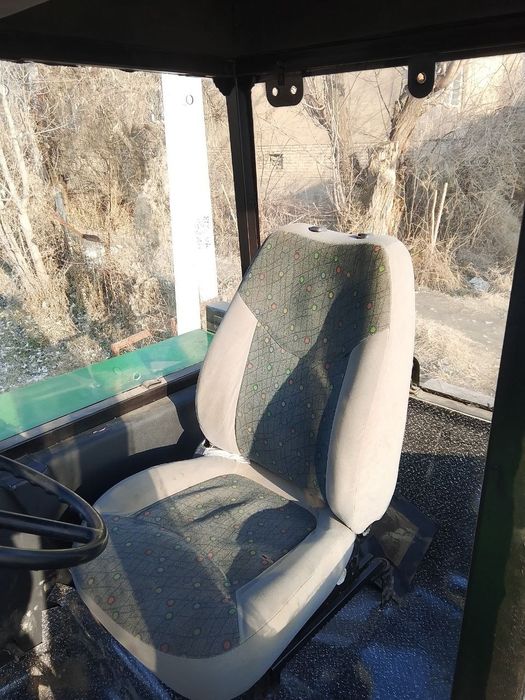 Traktor MTZ Belarus 80x