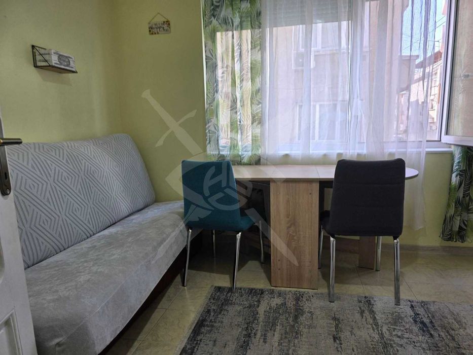Дава се под наем Тристаен апартамент в Бургас, Център - 60 кв.м за 698.19 € - Снимка #9