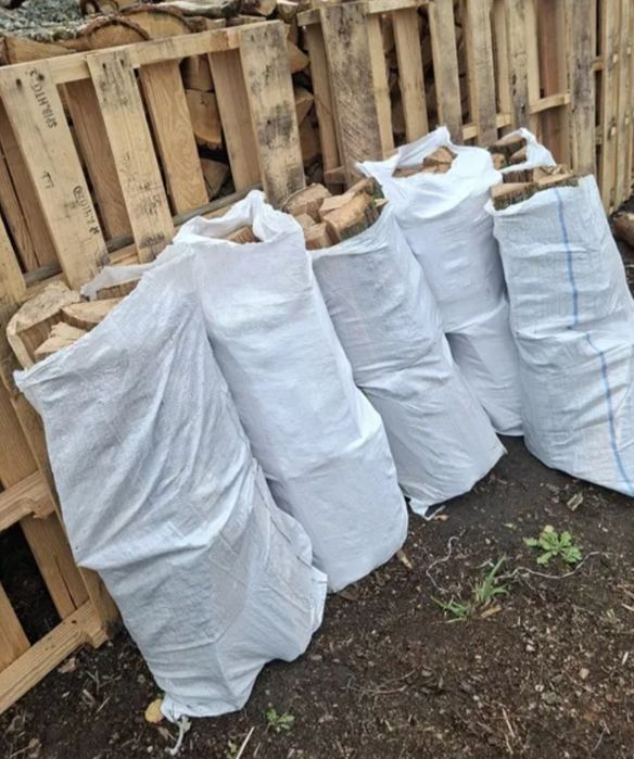 Продам дрова в мешках и кубами