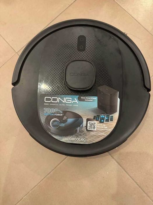 Aspirator robot Cecotec Conga cu mop și stație de auto-golire