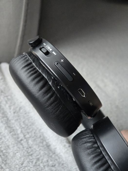 Безжични блутут слушалки Sony mdr xb650bt