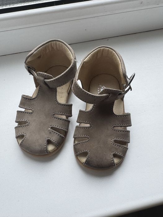 Обувь детская сандали