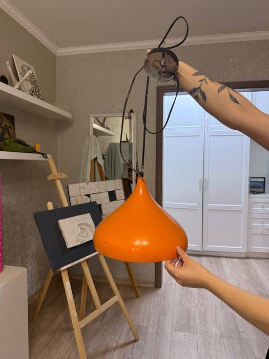 Продам люстры, плафоны