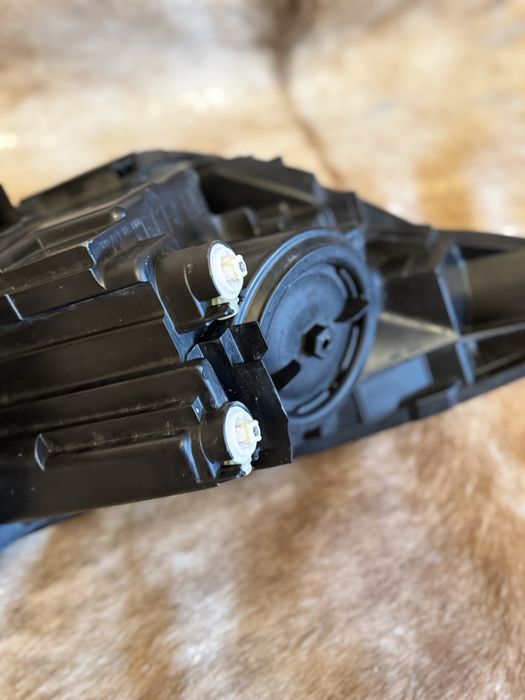 Far stanga halogen - Opel Insignia facelift 2015