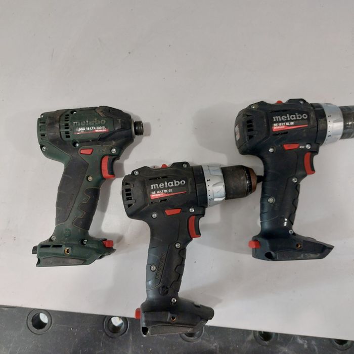 Намалена цена Безчеткови акумулаторни винтоверти и импактдрайвър Метаб