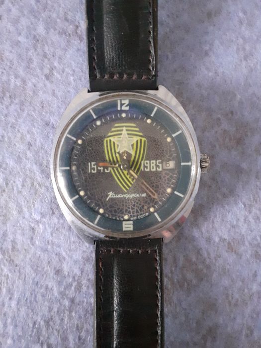 Продам часы наручные