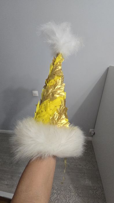 Сәукеле из листьев. Ручная работа