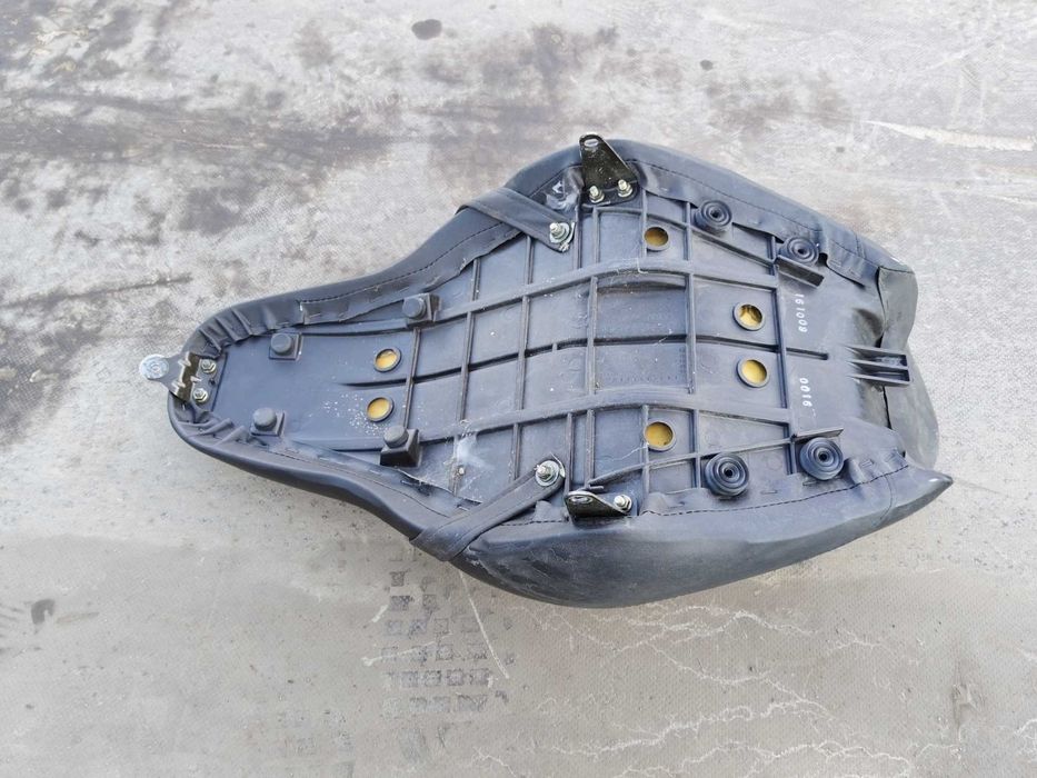 Седалка за Кавазаки Вулкан Меанстрайк