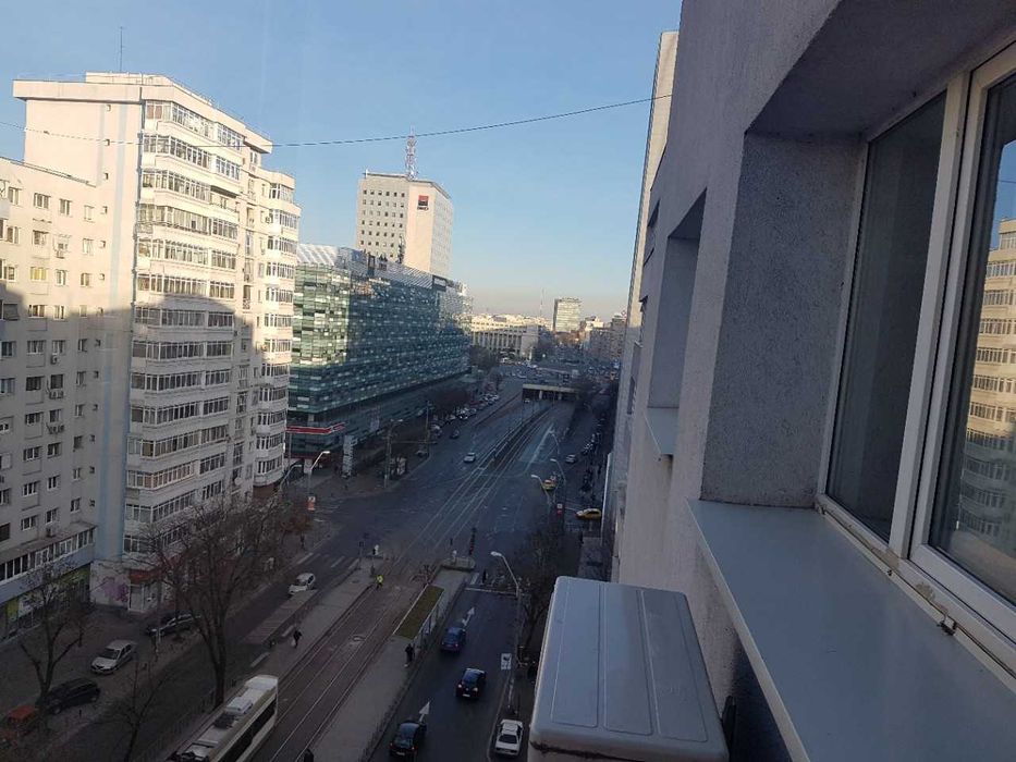 Particular - proprietar Piata Victoriei Titulescu 3 camere