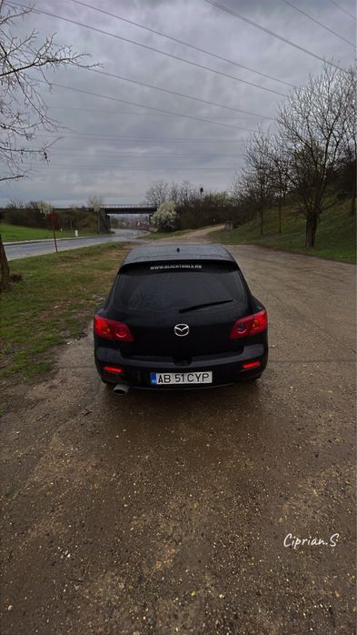 MAZDA 3 2004 — imagine 2