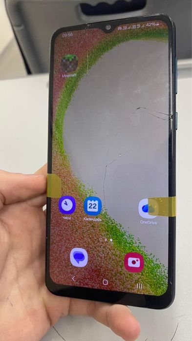 Самсунг А04 4/32