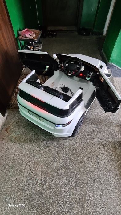 Детска електрическа кола Land Rover