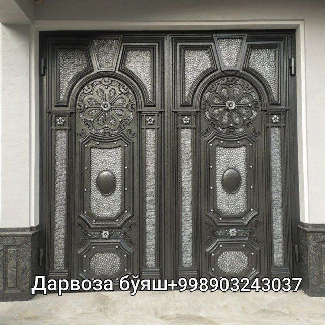 Покраска ворот. Дарвоза краскалаш. Darvoza bo'yash.