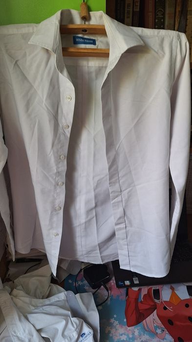 Школьные белые рубашки