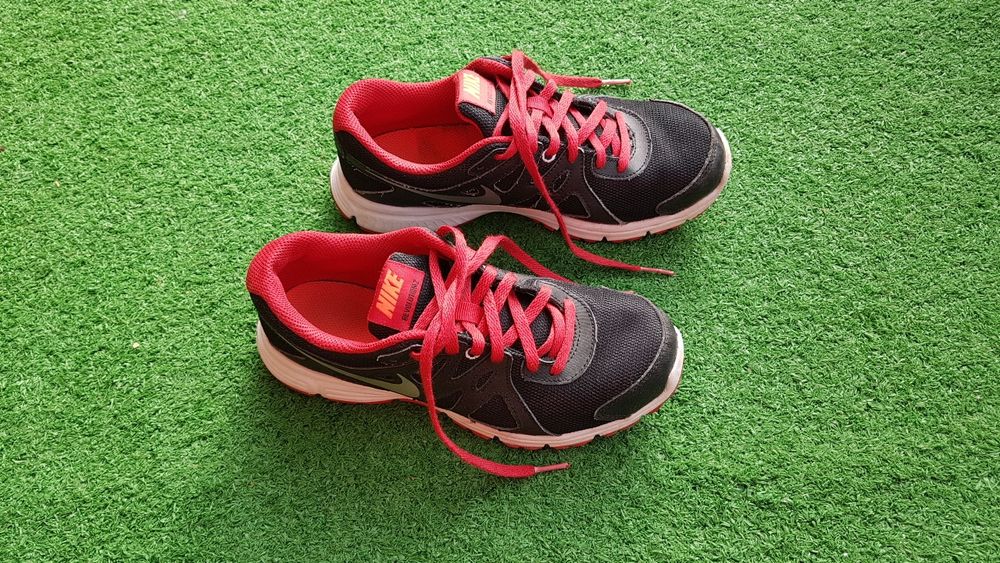 Оригинални детски маратонки NIKE Revolution 2