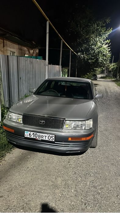 Продам машину тойота
