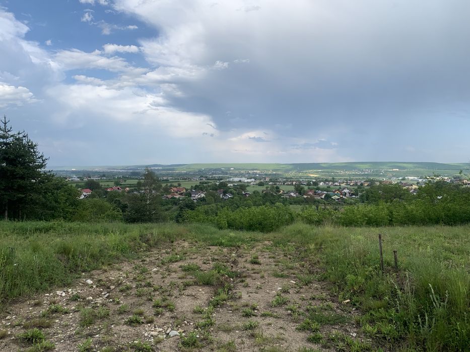 Teren pensiune, casă.  de vacanta Maracineni