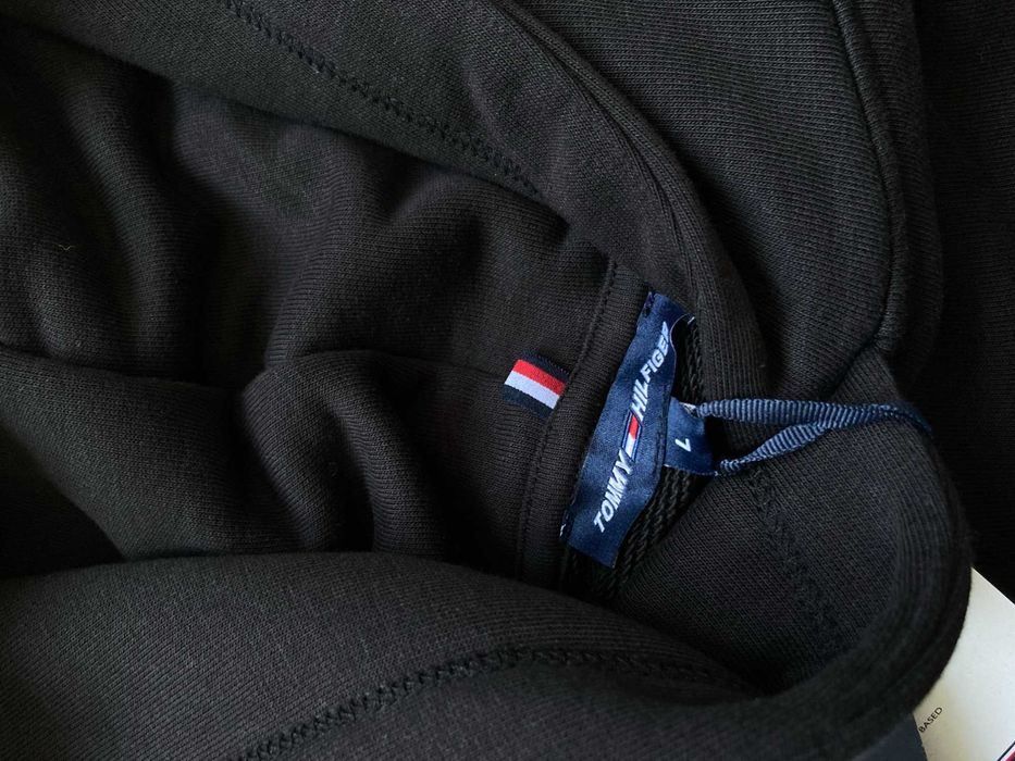 НОВ Tommy Hifiger кроп суитчър суичър органичен памук размер L