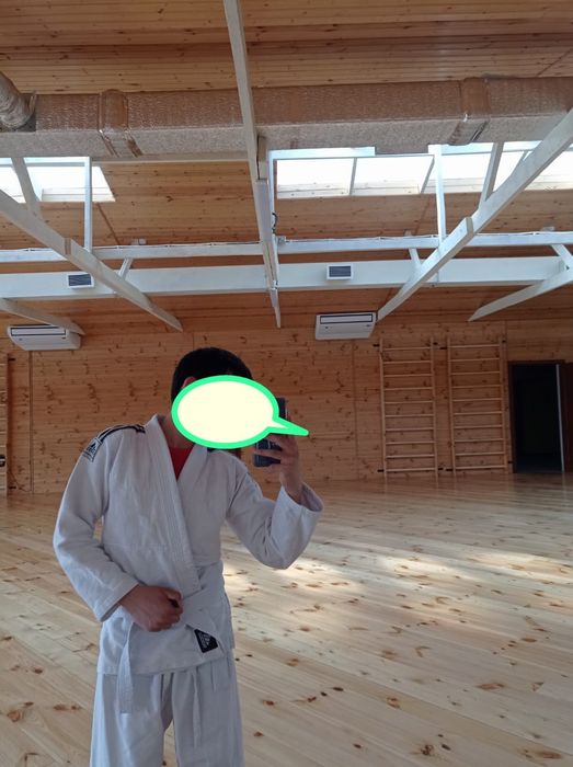 Продам кимоно в отличном состоянии и качества супер