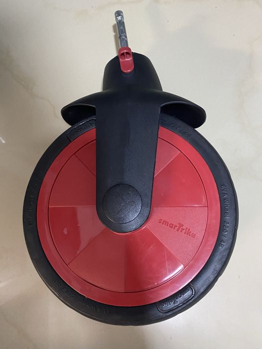 Roata mare universala rosu/ gri/ alb tricicleta Smartrike