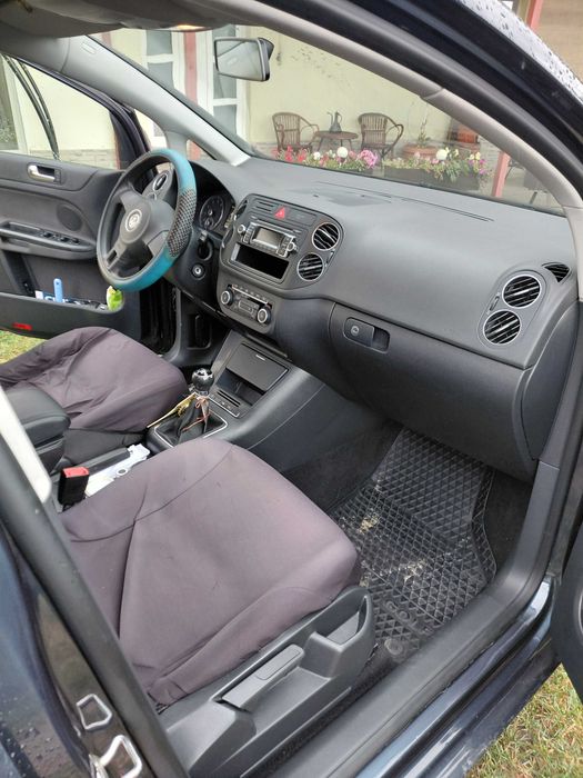 VOLKSWAGEN Golf Plus 2011 — imagine 2