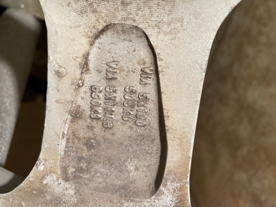 Продам диски комплект 4 шт R15 универсальный 5/100 5/114