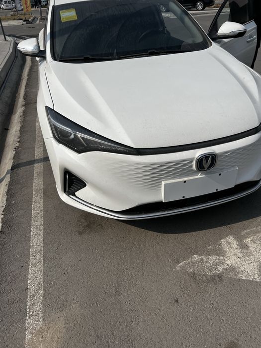 Changan Eado srochniy sotiladi