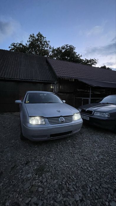 Vând VW bora 1.6 16V 105 cai