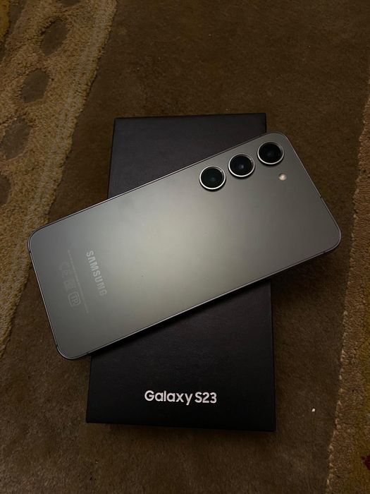 Samsung Galaxy S23 Идеально