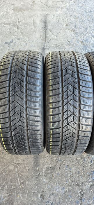 4 anvelope iarna Pirelli,fata 245/45/19,spate 275/40/19.Pret/bucata.