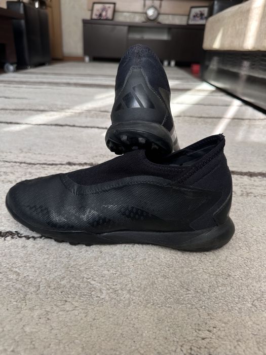 Бутсы adidas черный