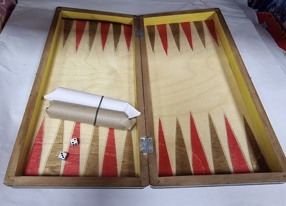 Joc Sah table din lemn 38,5 cm x 38,5 cm, Prelucrat manual