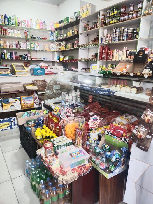 Таййор магазин прадухтаси билан