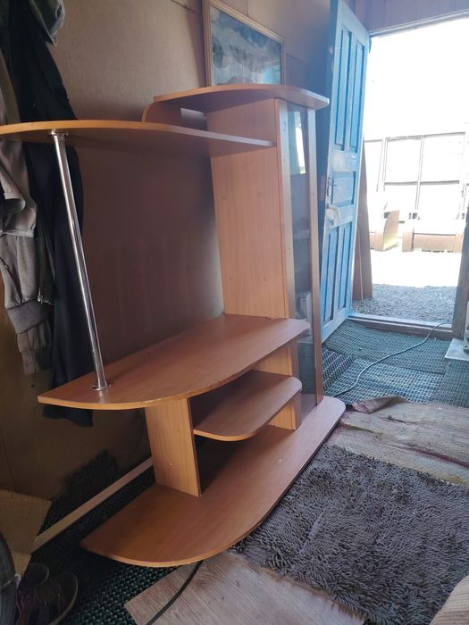 Продам шкаф тумба под тв