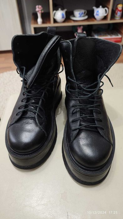 Bocanci din piele neagra CHUNKY - MOJA