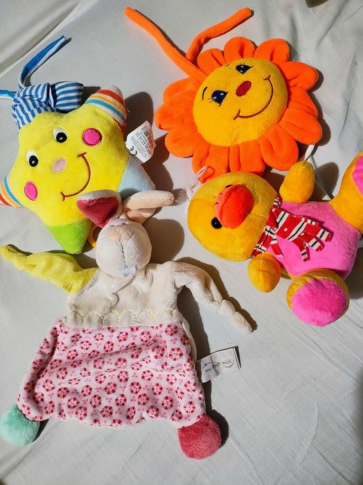 Плюшени играчки за бебе