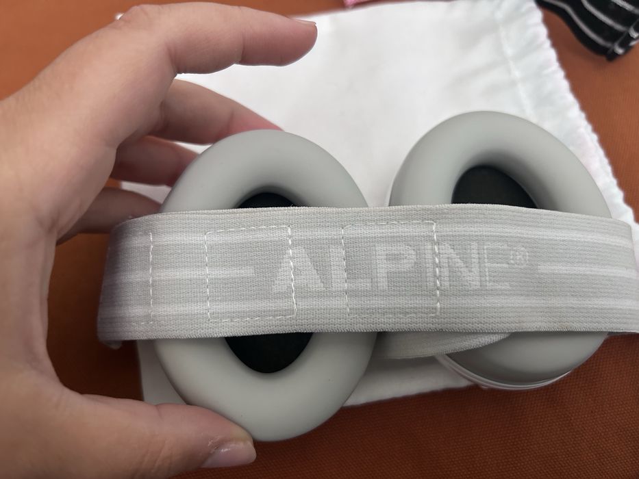 Casti antifonice bebelus Alpine