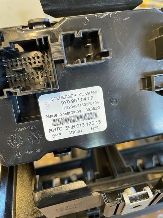 Plansa bord porsche Cayenne 2022