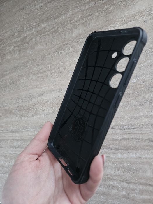 Husa telefon spigen nouă negrea