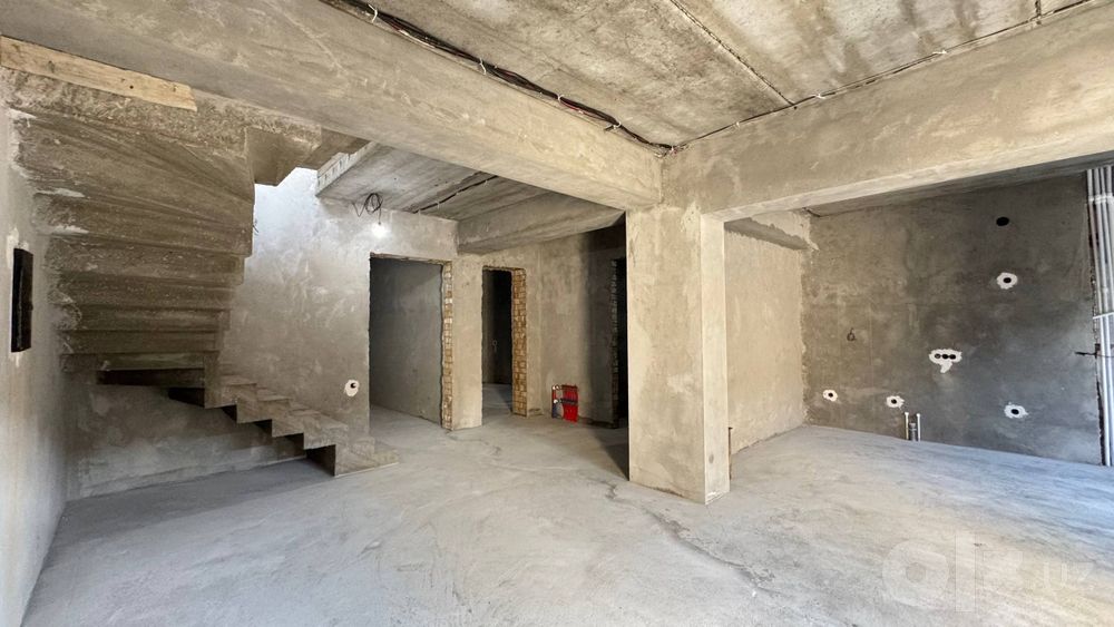 Uy sotiladi 2 etaj Istirohat Uchtepa tumani Yengi qurilgan 2.2 maydon