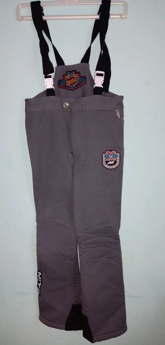 Vând salopeta iarna/ski marime 10 ani
